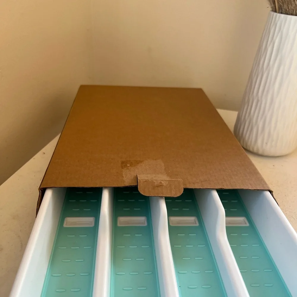 White and Teal Cutlery Tray